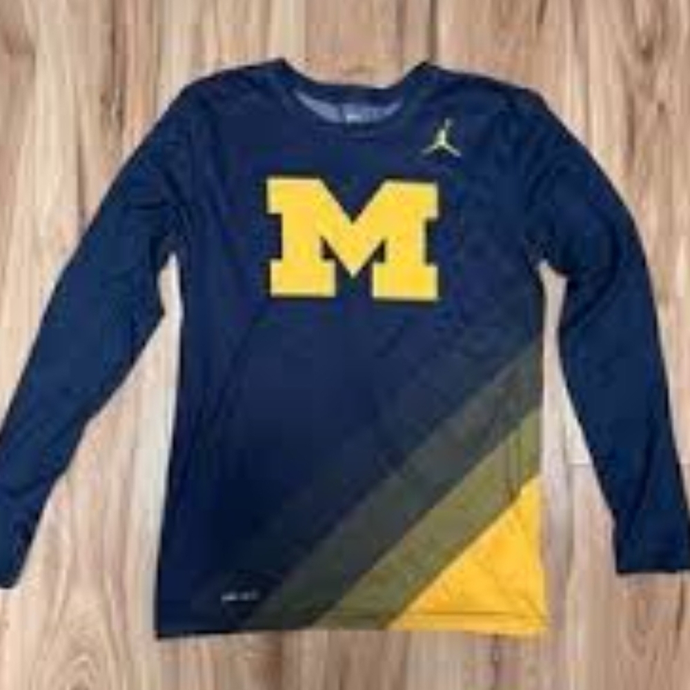 Nike Navy and Yellow Long Sleeve Tee